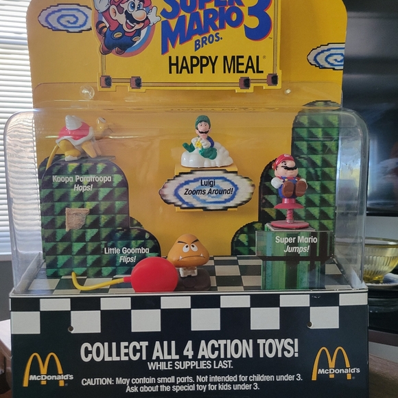 1990 Mario Brothers display from McDonald's - Picture 3 of 3